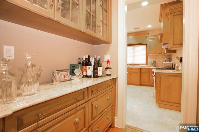 146 Palisade Avenue, Cresskill, NJ 07626