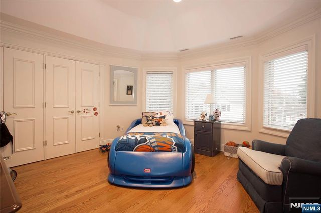 146 Palisade Avenue, Cresskill, NJ 07626