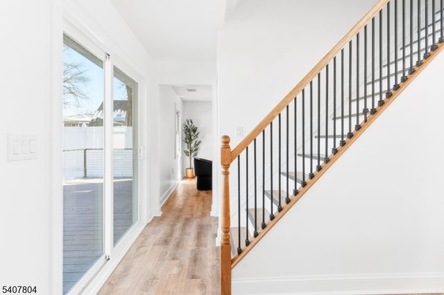 2 Gold St, Green Brook Twp., NJ 08812