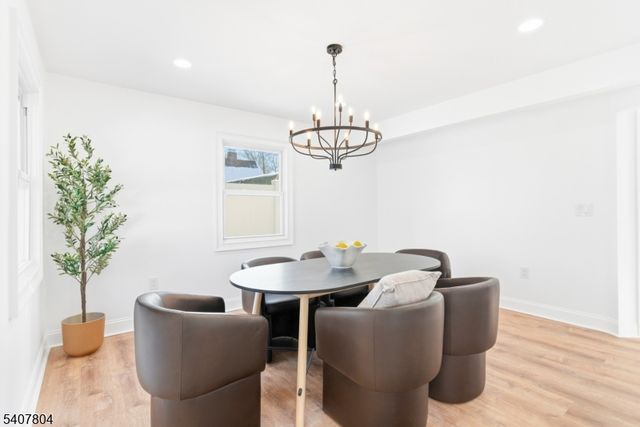 2 Gold St, Green Brook Twp., NJ 08812