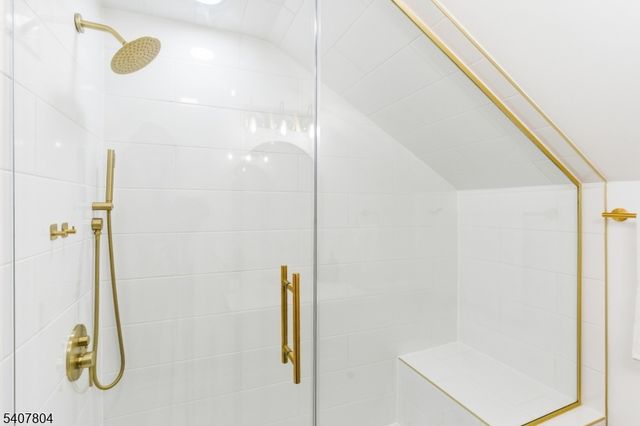 2 Gold St, Green Brook Twp., NJ 08812