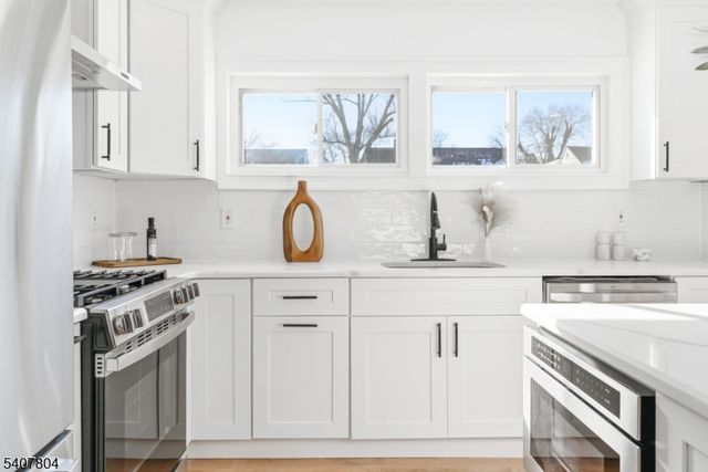 2 Gold St, Green Brook Twp., NJ 08812