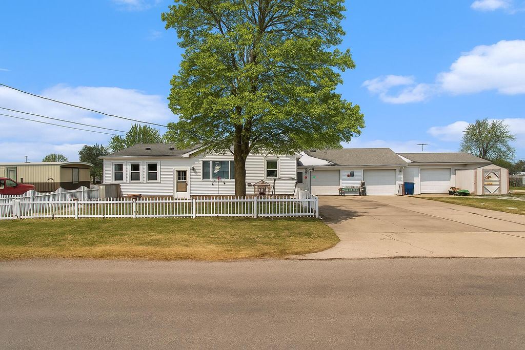 314 Nash Road, Coldwater, MI 49036