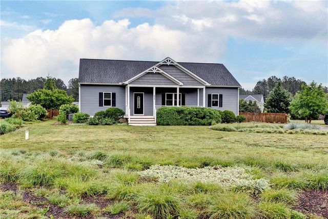 8904 Rock Cedar RD, New Kent, VA 23124