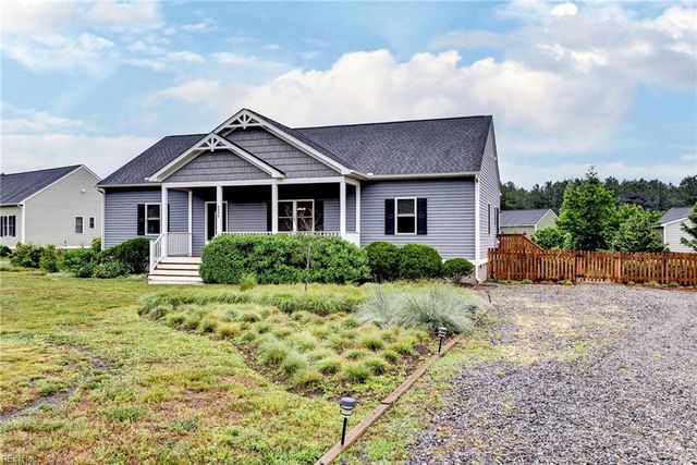 8904 Rock Cedar RD, New Kent, VA 23124
