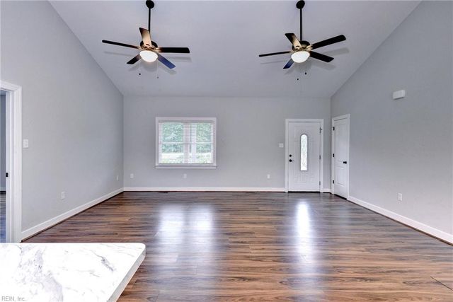 8904 Rock Cedar RD, New Kent, VA 23124