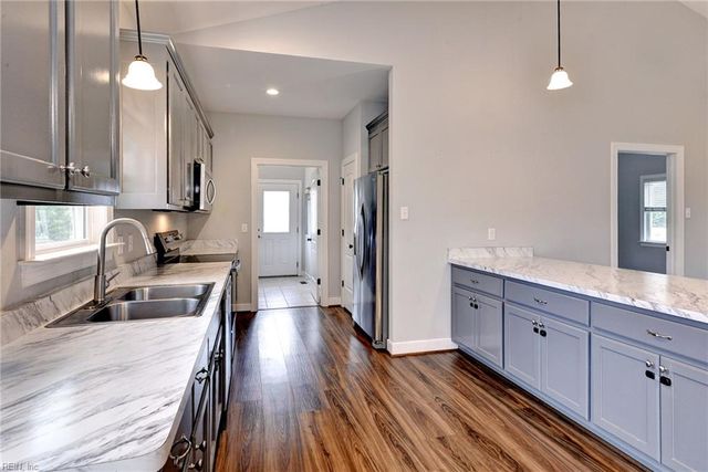8904 Rock Cedar RD, New Kent, VA 23124