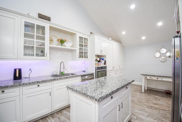 7631 Hopewell Lane, Houston, TX 77071