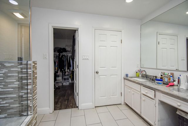 7631 Hopewell Lane, Houston, TX 77071