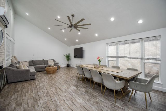 7631 Hopewell Lane, Houston, TX 77071