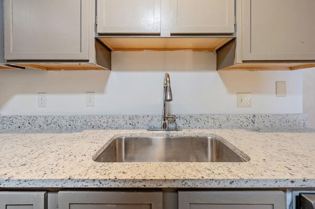 1655 Campau Farms Circle, Detroit, MI 48207