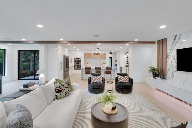 2735 Polo Island Drive K104, Wellington, FL 33414