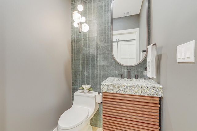 2735 Polo Island Drive K104, Wellington, FL 33414