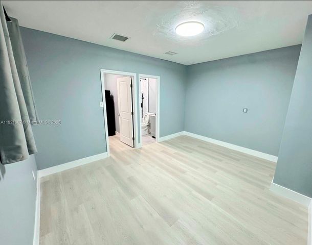 321 NW 93rd Ave 1, Pembroke Pines, FL 33024