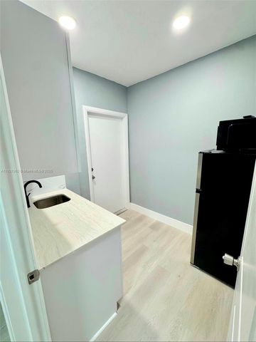 321 NW 93rd Ave 1, Pembroke Pines, FL 33024