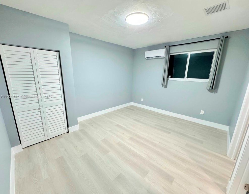 321 NW 93rd Ave 1, Pembroke Pines, FL 33024