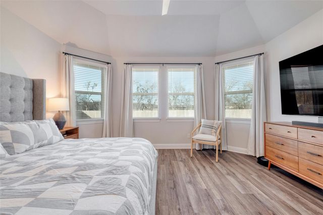 108 Windgate DR, Hutto, TX 78634