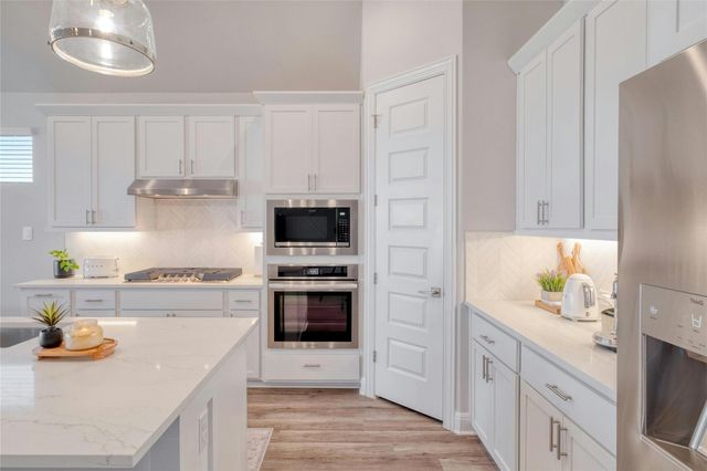 108 Windgate DR, Hutto, TX 78634
