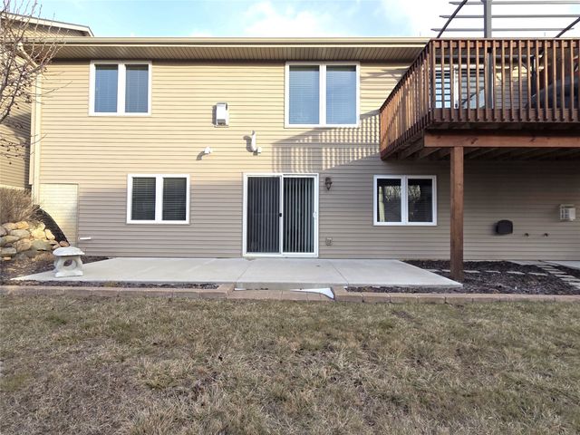 400 S 8th Court 46, Indianola, IA 50125