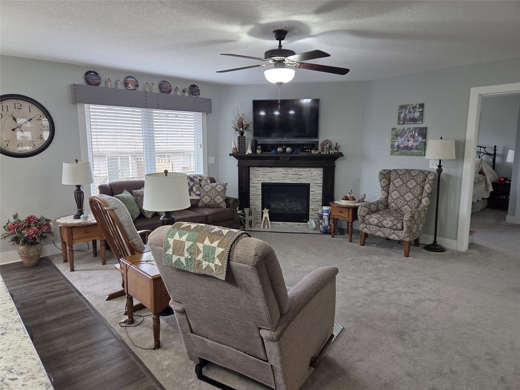 400 S 8th Court 46, Indianola, IA 50125