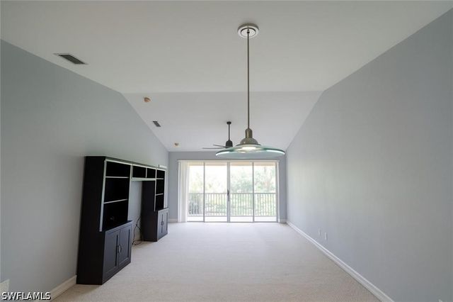 700 Luisa LN 2, Naples, FL 34104