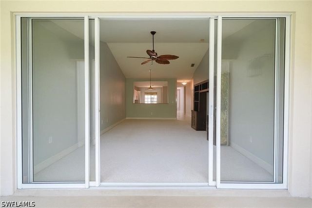 700 Luisa LN 2, Naples, FL 34104