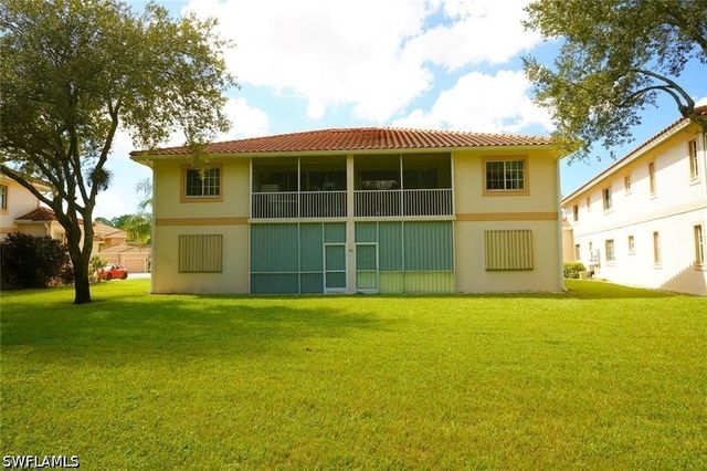 700 Luisa LN 2, Naples, FL 34104