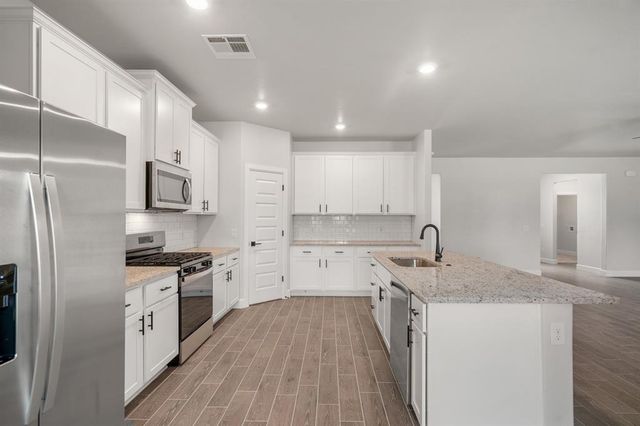 2371 Clubhouse Drive, Blanchard, OK 73010