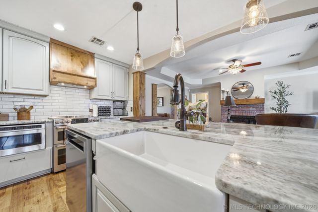 16050 E Pueblo Road, Claremore, OK 74017