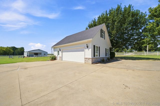 16050 E Pueblo Road, Claremore, OK 74017