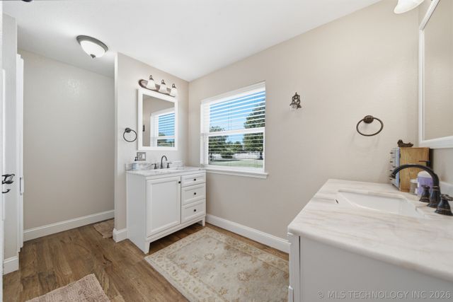 16050 E Pueblo Road, Claremore, OK 74017