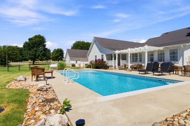 16050 E Pueblo Road, Claremore, OK 74017
