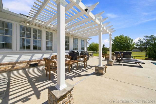 16050 E Pueblo Road, Claremore, OK 74017