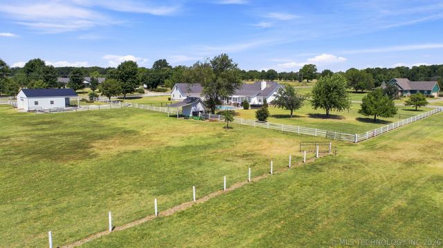 16050 E Pueblo Road, Claremore, OK 74017