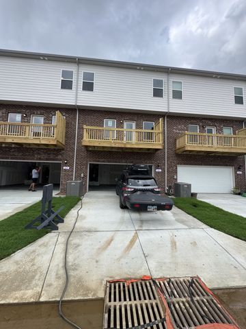 147 Rosebush Ln, Lebanon, TN 37087