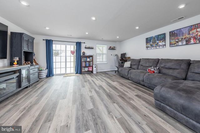 246 FREEDOM WAY, Sicklerville, NJ 08081