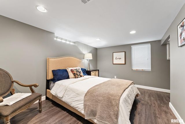 307 13TH Avenue, Moline, IL 61265