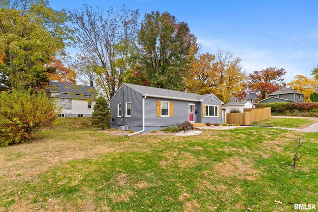 307 13TH Avenue, Moline, IL 61265