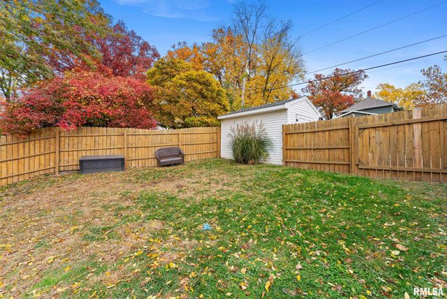 307 13TH Avenue, Moline, IL 61265