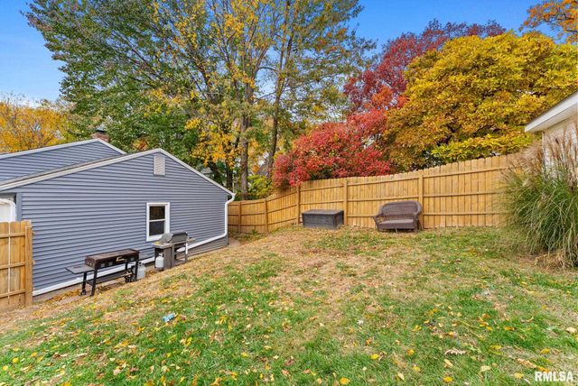 307 13TH Avenue, Moline, IL 61265