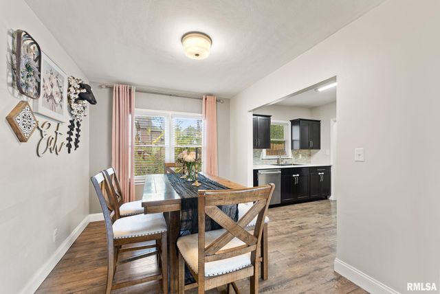 307 13TH Avenue, Moline, IL 61265