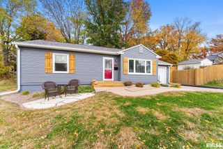 307 13TH Avenue, Moline, IL 61265