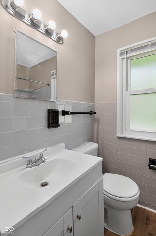 4916 E 39th Street, Indianapolis, IN 46226