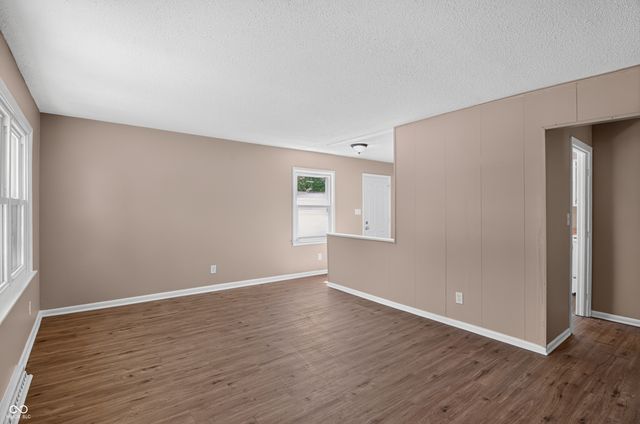 4916 E 39th Street, Indianapolis, IN 46226