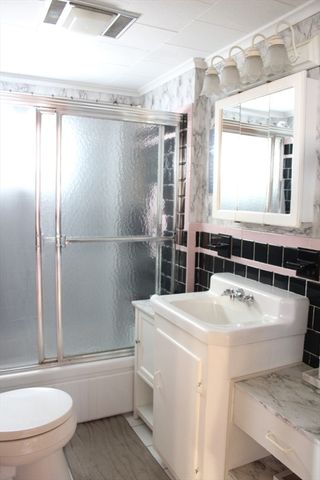 60 Shore Rd, Douglas, MA 01516