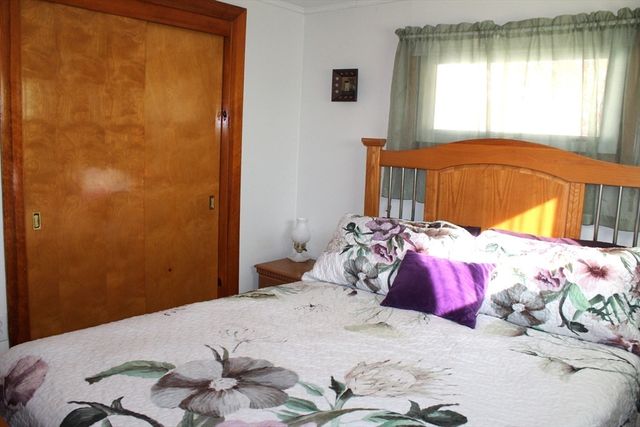 60 Shore Rd, Douglas, MA 01516