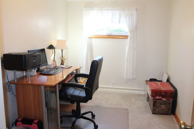 60 Shore Rd, Douglas, MA 01516