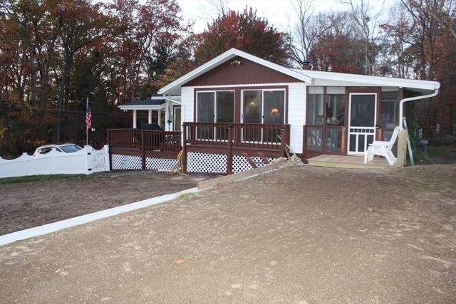 60 Shore Rd, Douglas, MA 01516