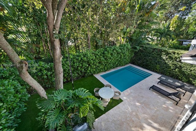 3630 Avocado Avenue, Miami, FL 33133