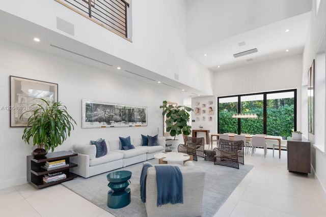 3630 Avocado Avenue, Miami, FL 33133